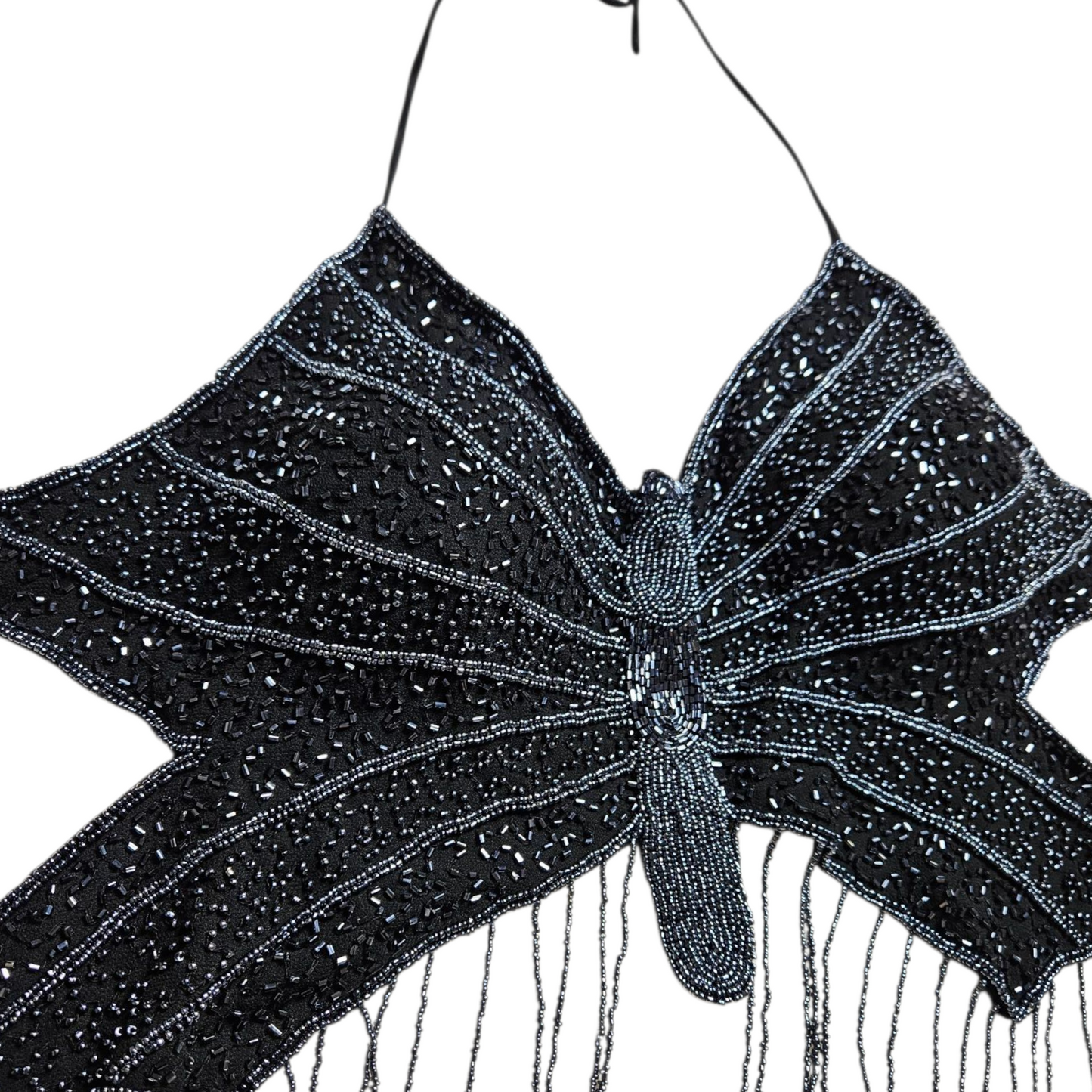 Dos nu papillon brodé de perles et sequins
