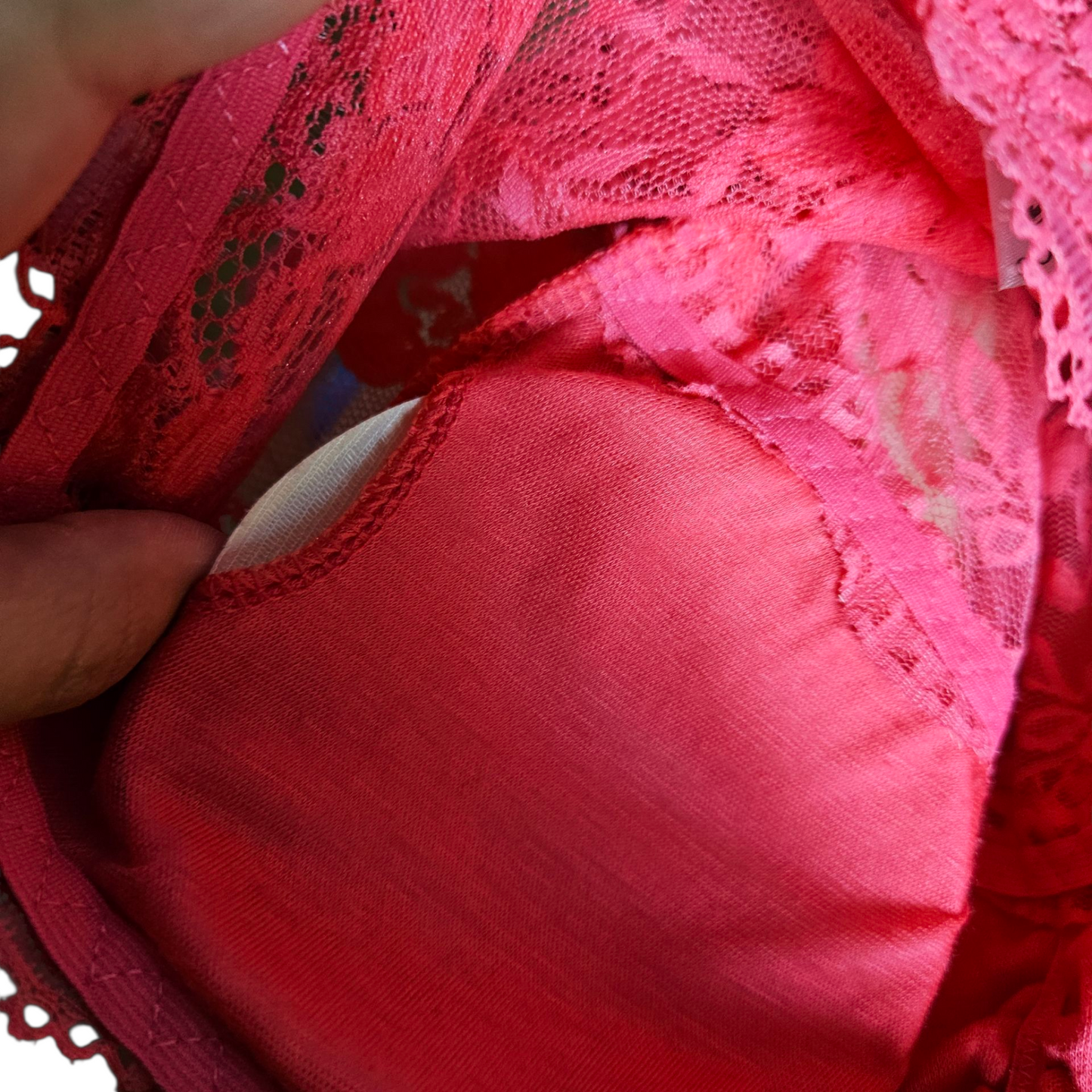Haut strapless rose en dentelle