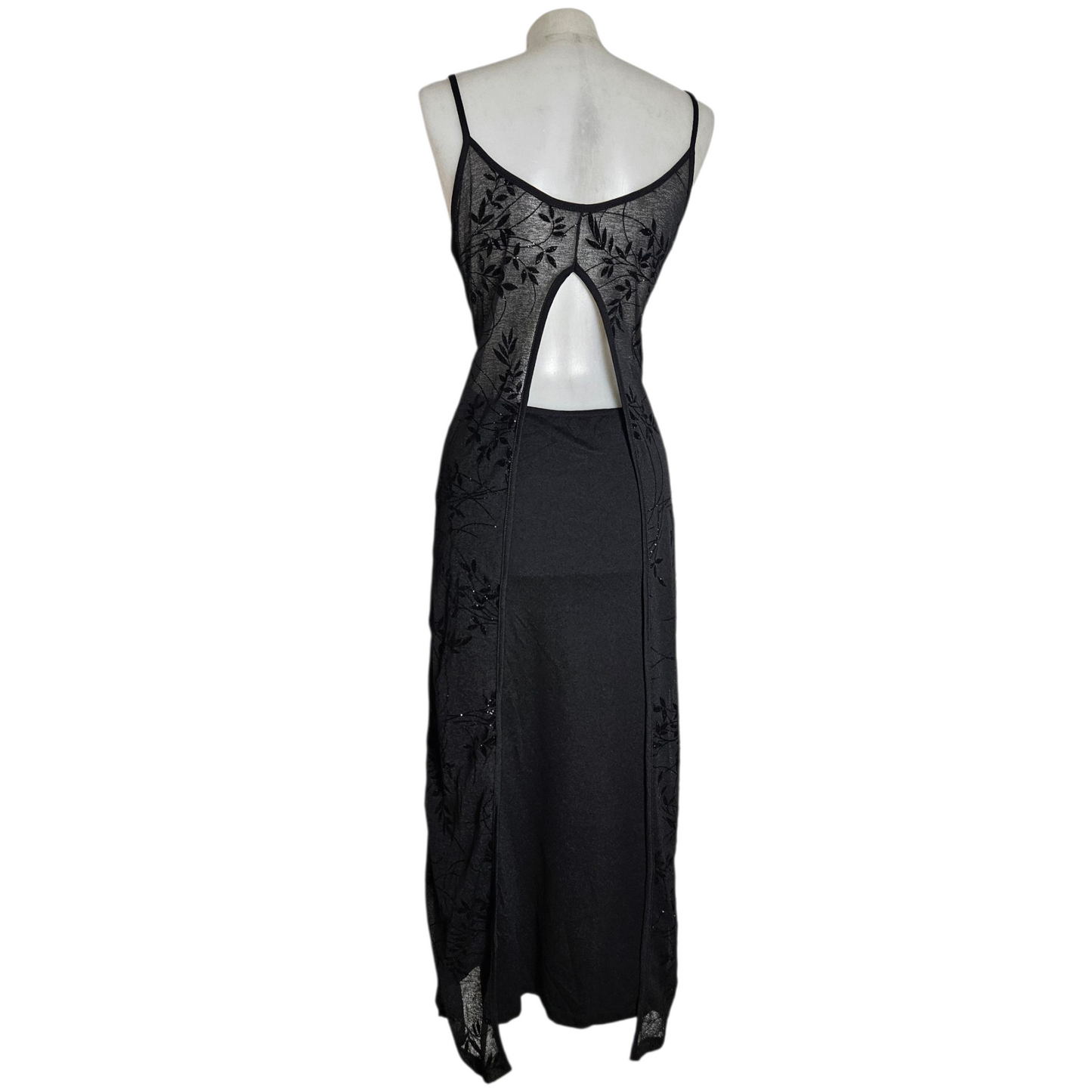 Maxi black dress with veil back