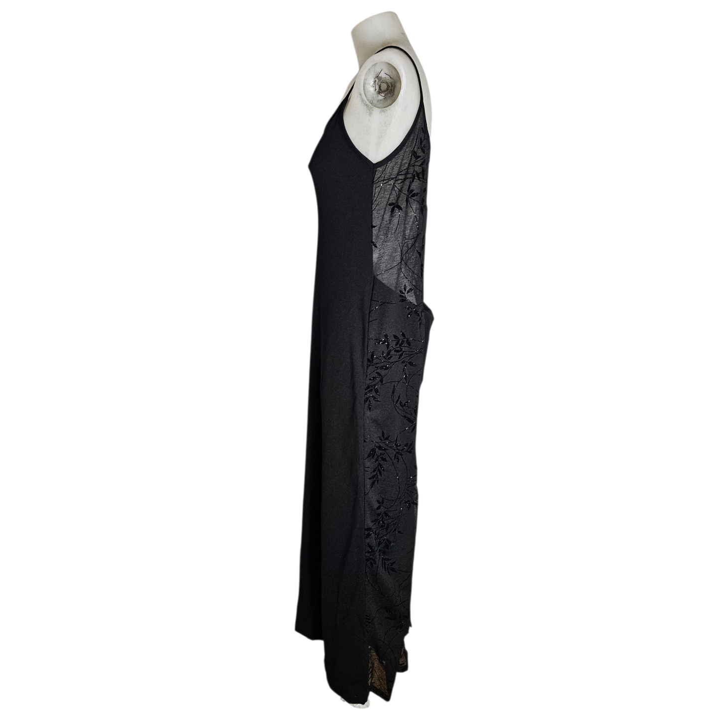 Maxi black dress with veil back