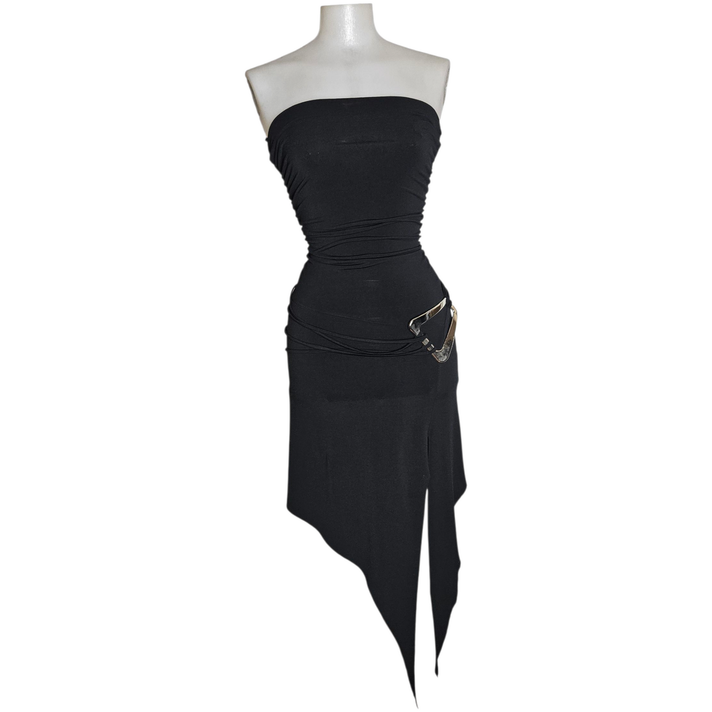 Strapless dress with metal buckle