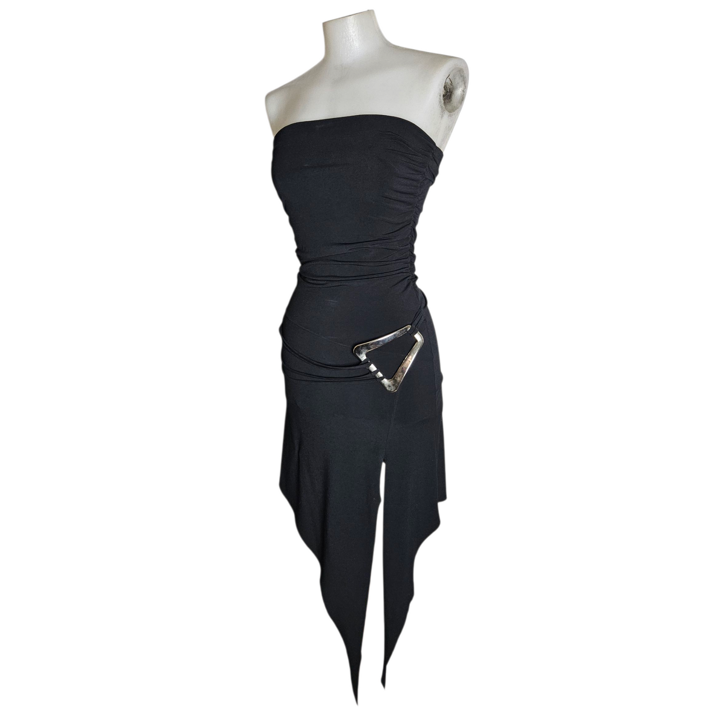 Strapless dress with metal buckle