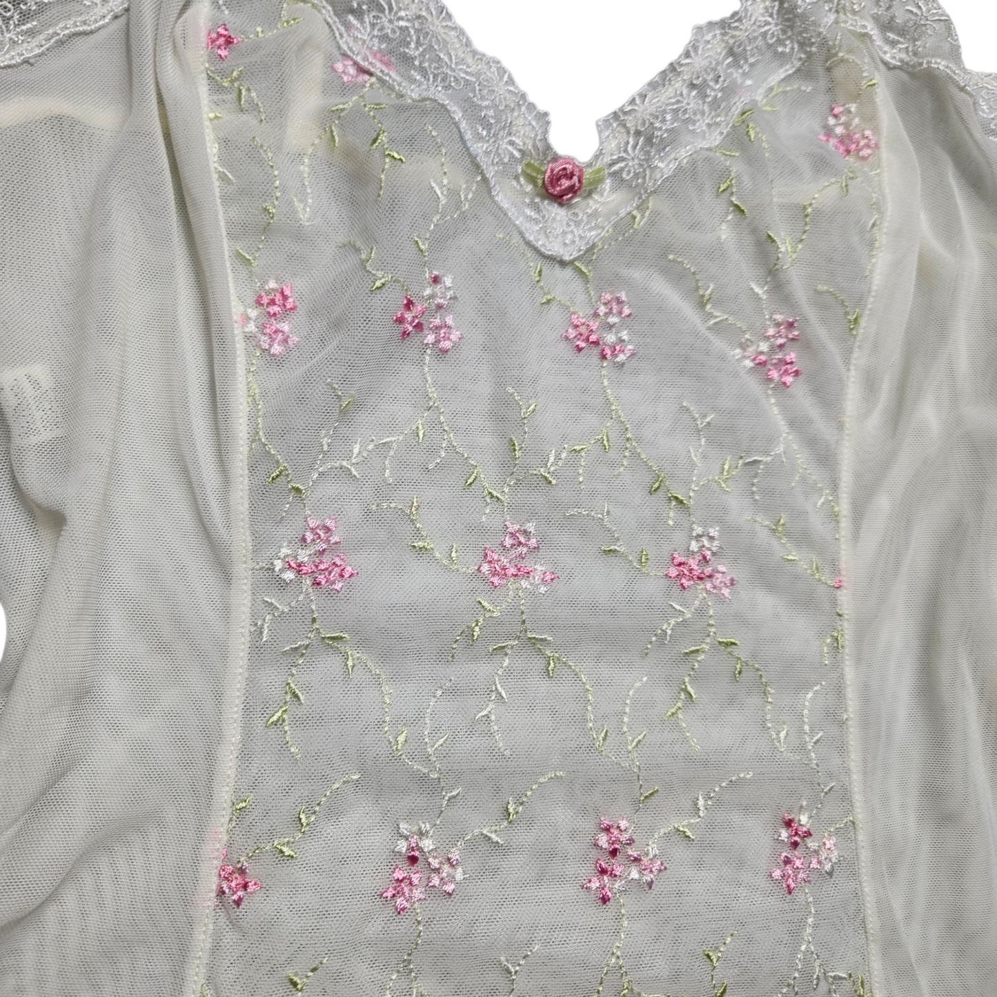 Haut en voile brodé de fleurs