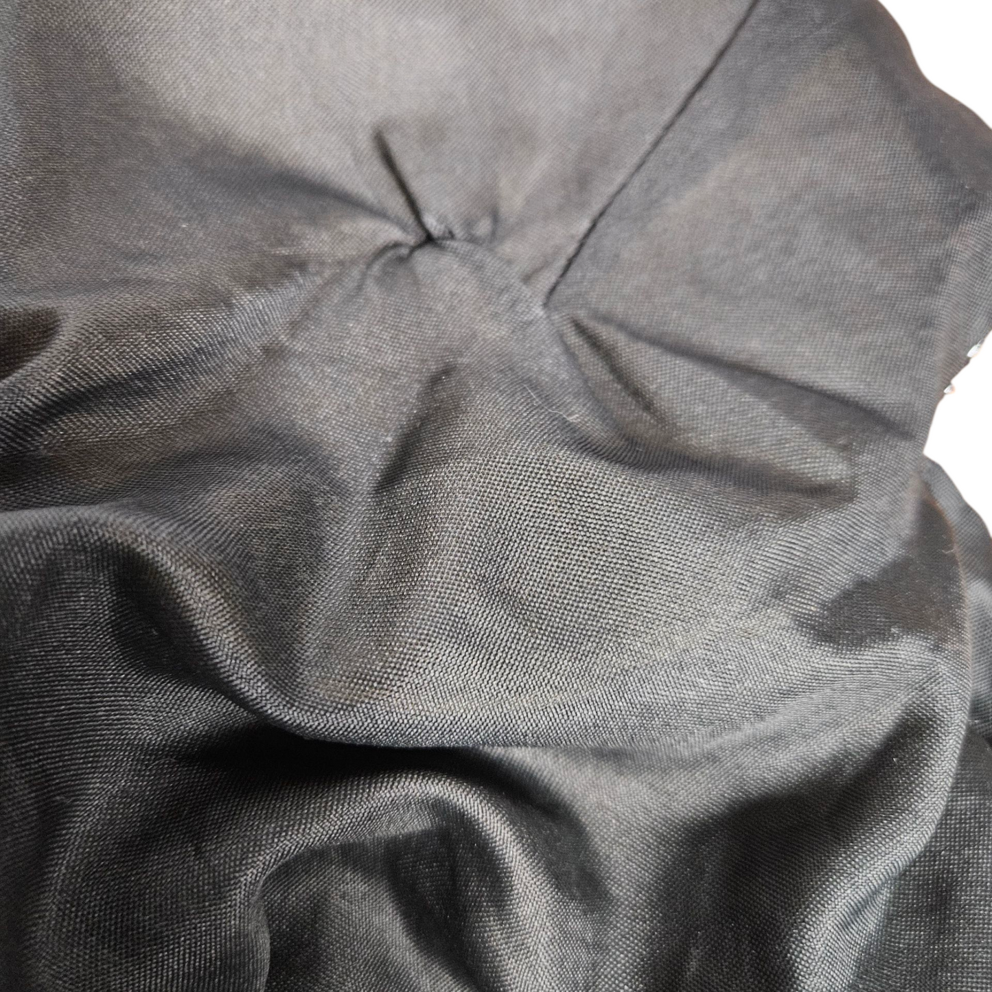 Haut papillon brodé de perles noir