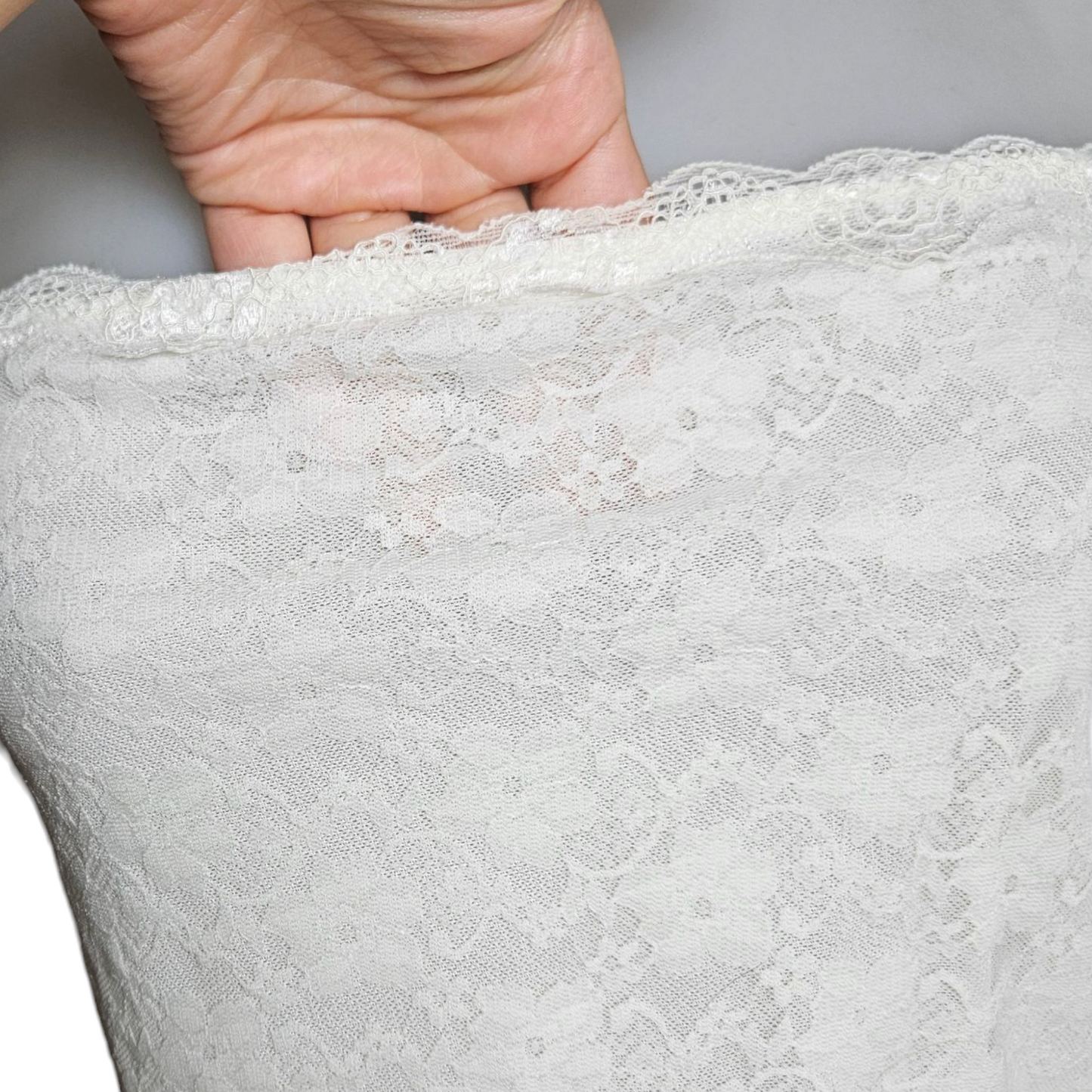 Haut strapless blanc en dentelle