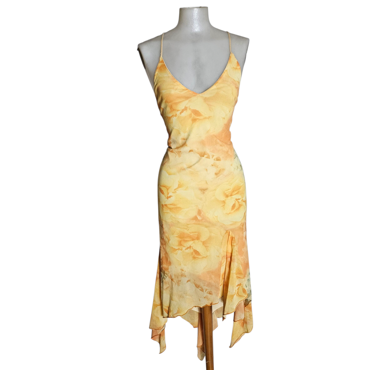 Robe asymétrique en voile dos nu