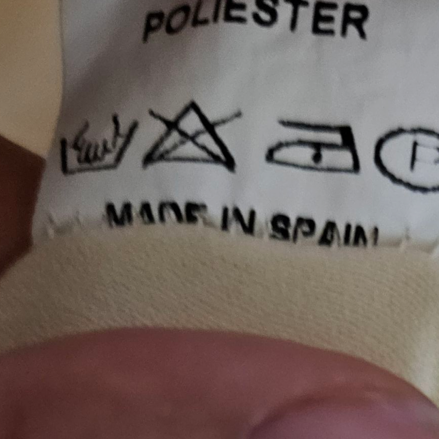Robe asymétrique en voile dos nu