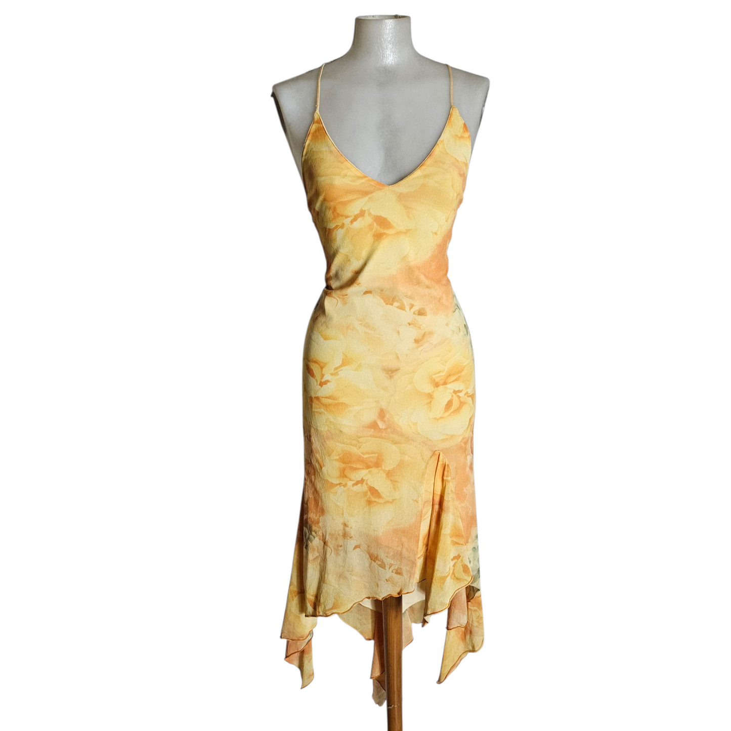 Robe asymétrique en voile dos nu