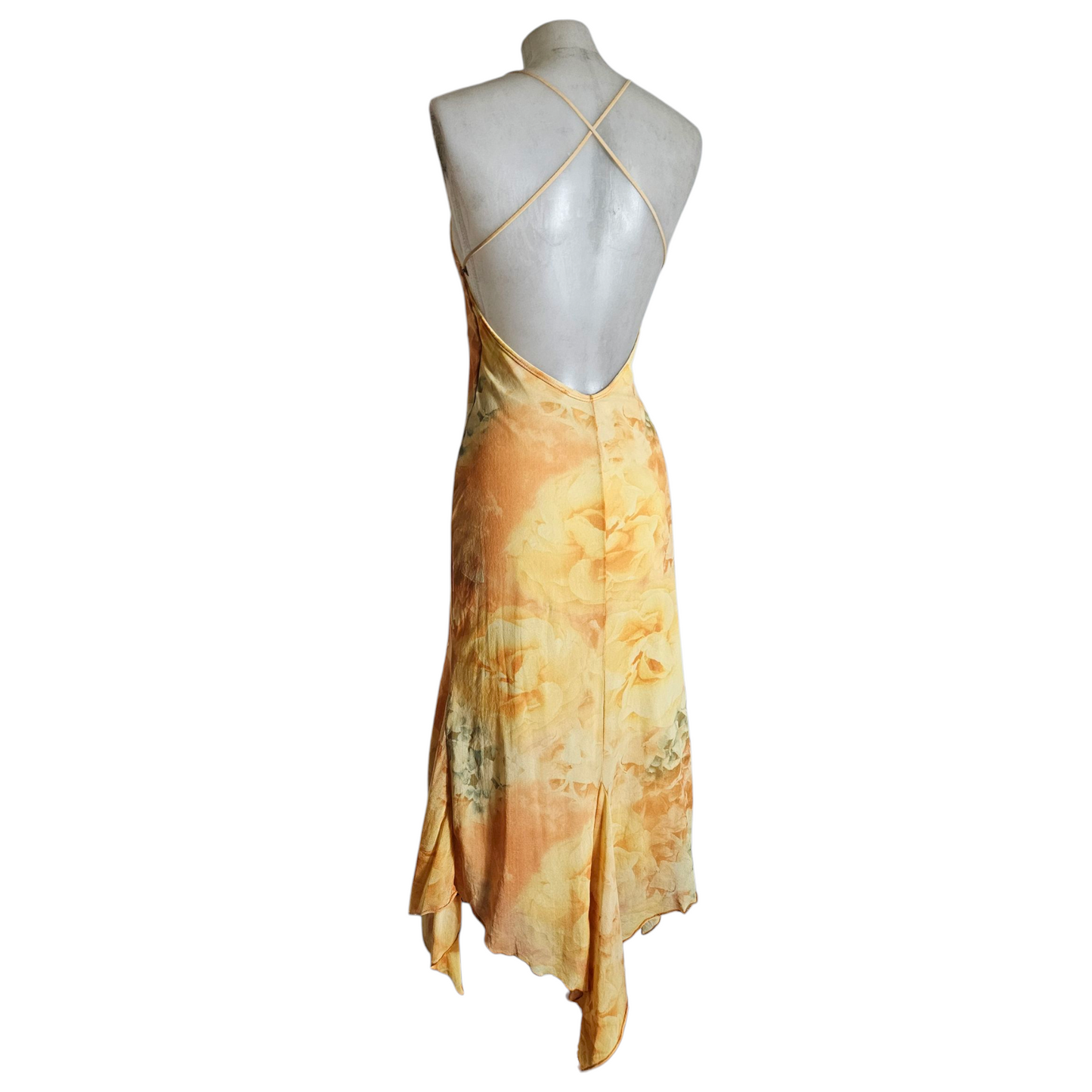 Robe asymétrique en voile dos nu