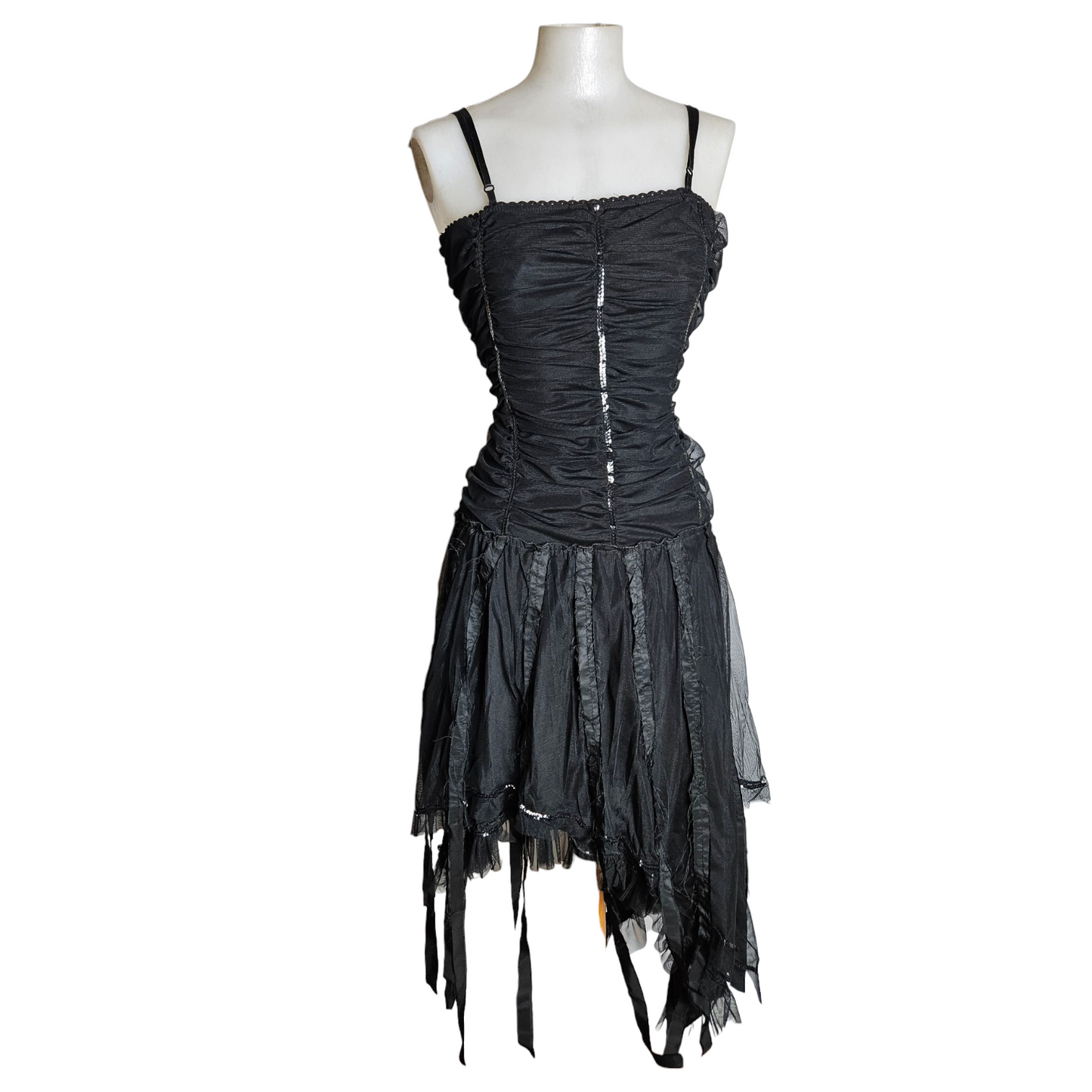 Robe asymétrique déstructurée