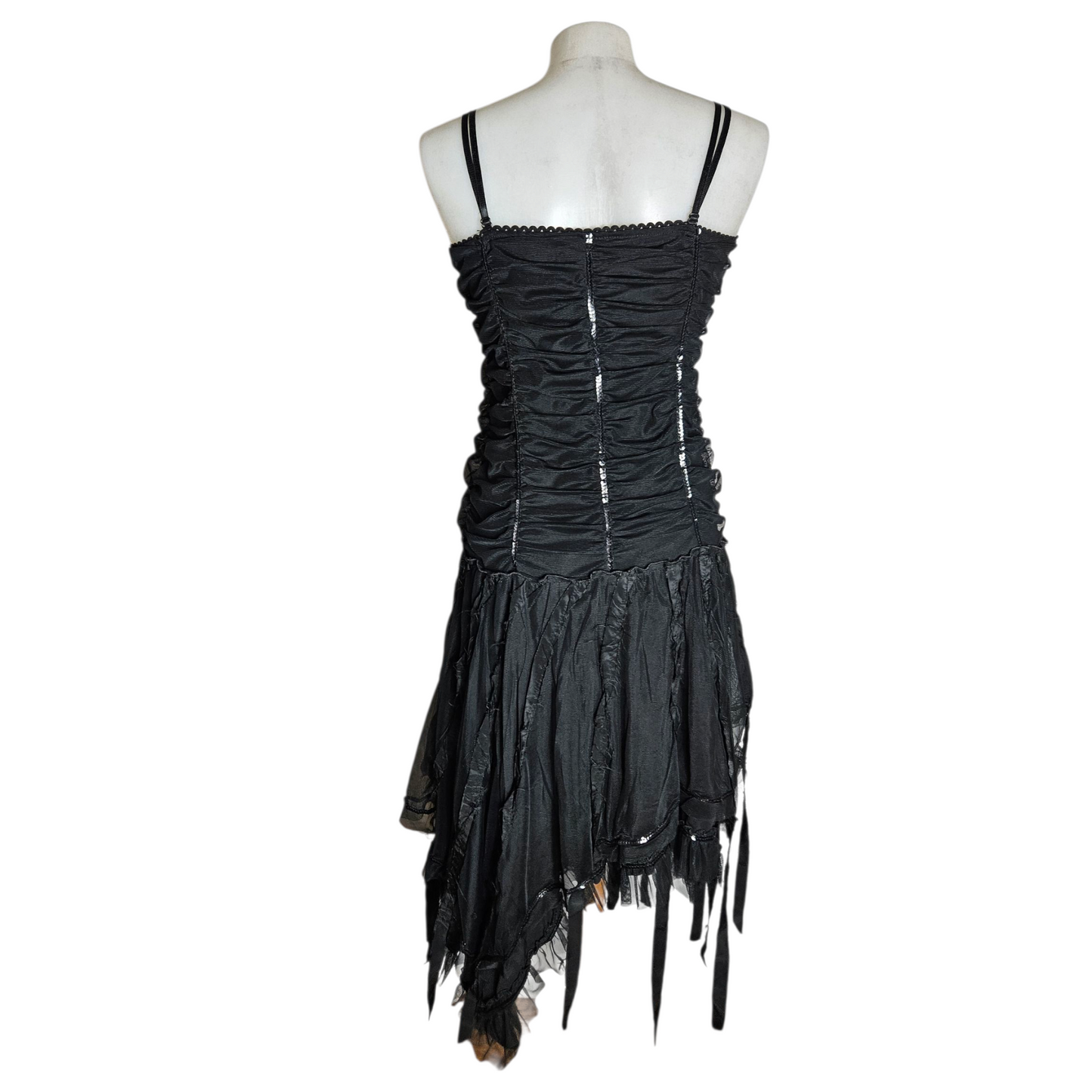 Robe asymétrique déstructurée