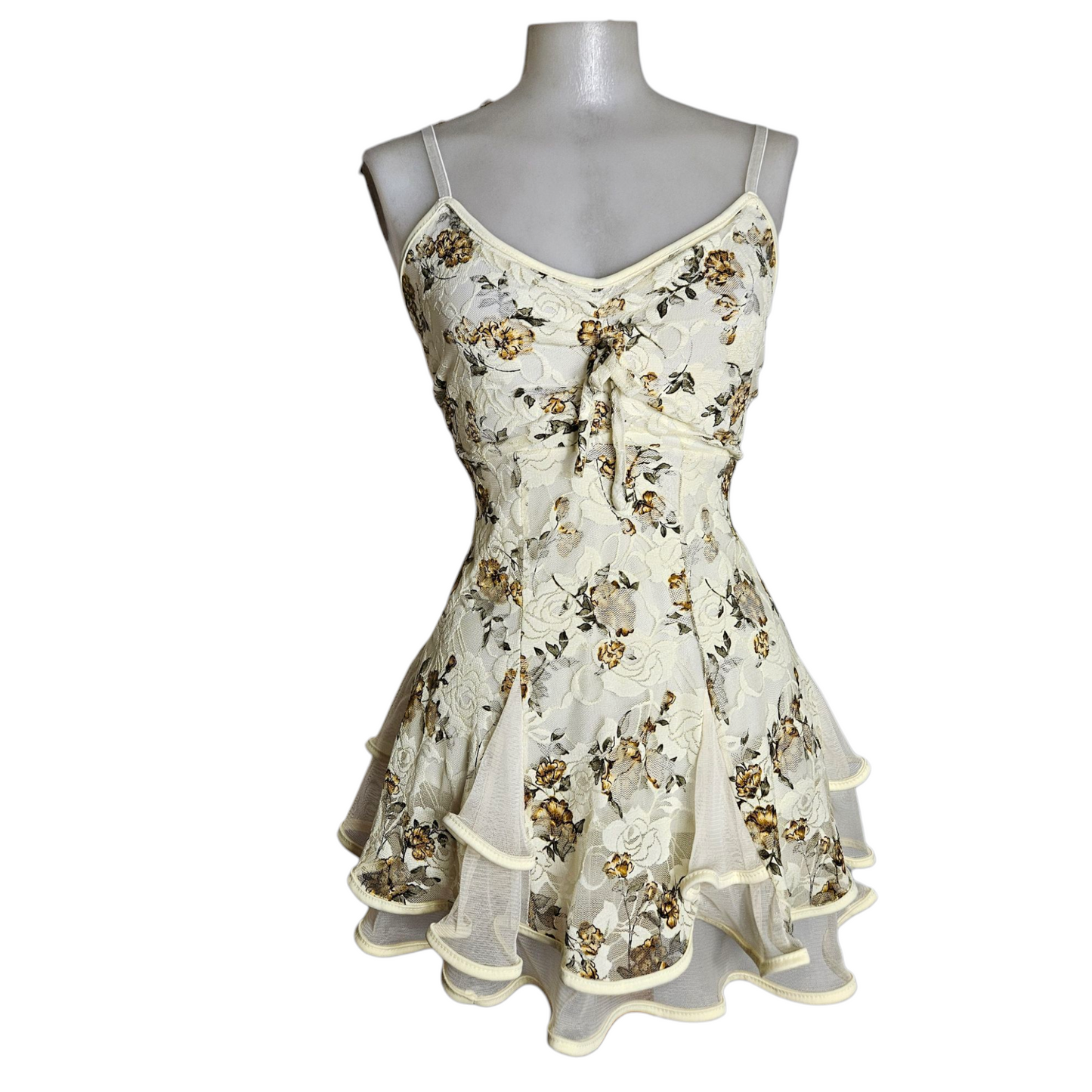 Tunique en voile et dentelle fleurie