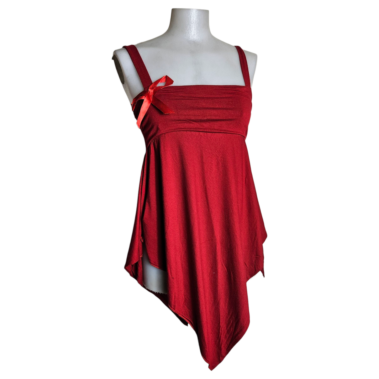 Haut asymétrique rouge détails noeud