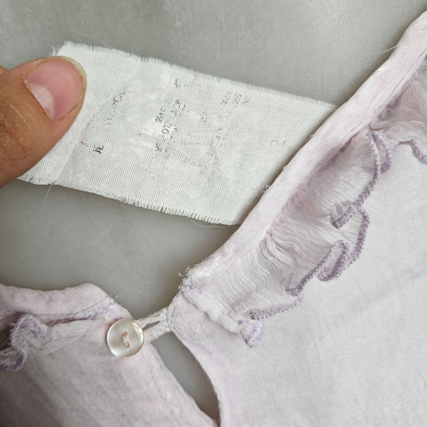 Haut rose clair en soie