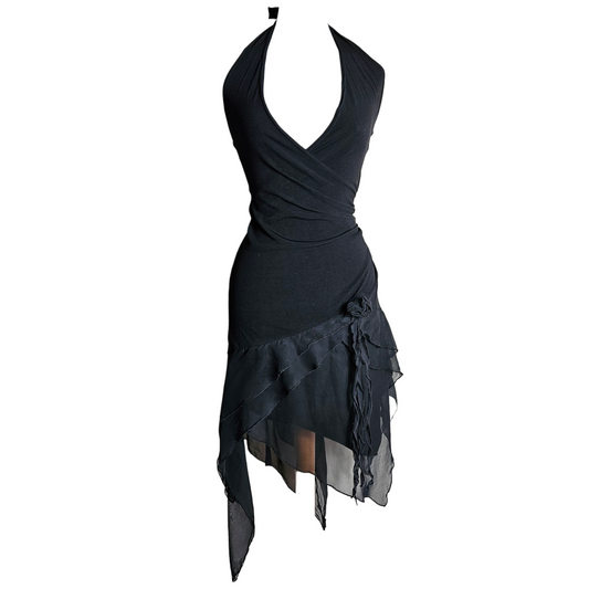Backless dress with flower details