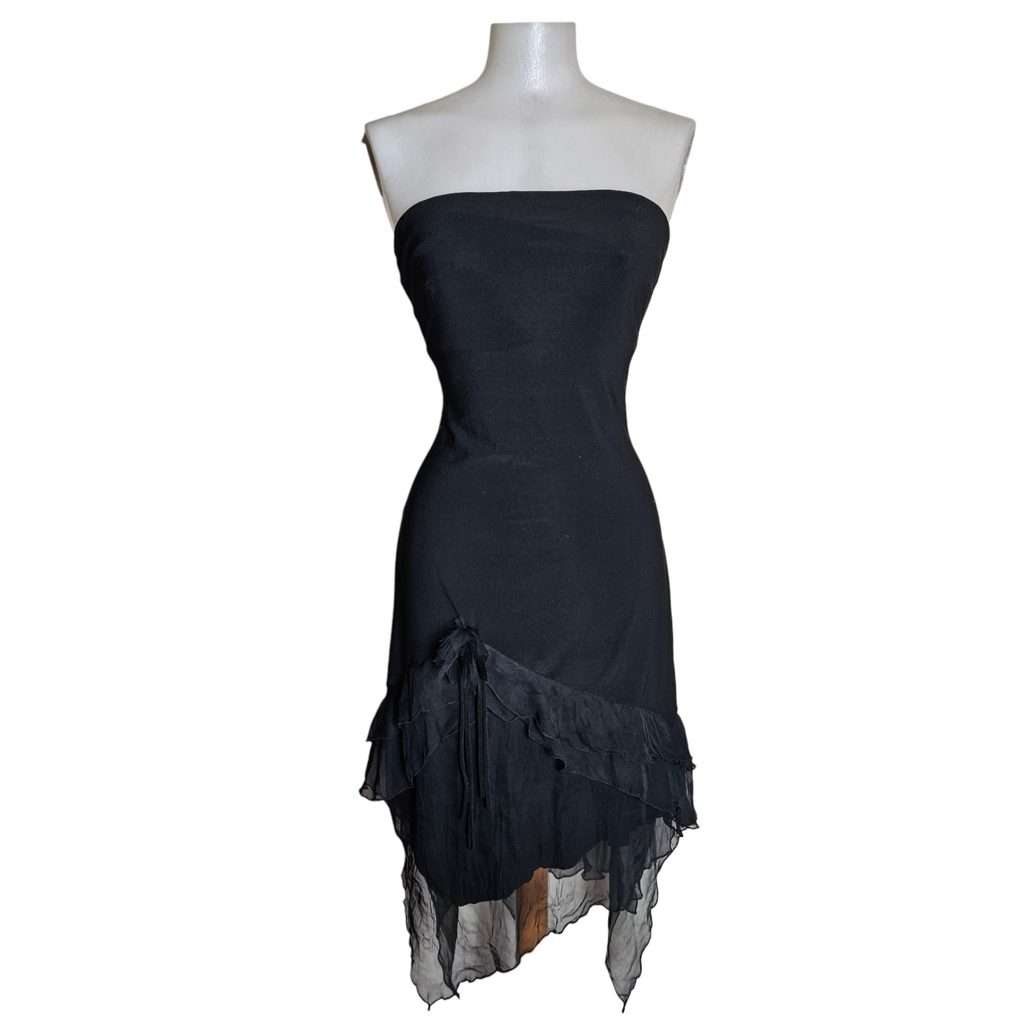 Asymmetrical strapless dress with floral details