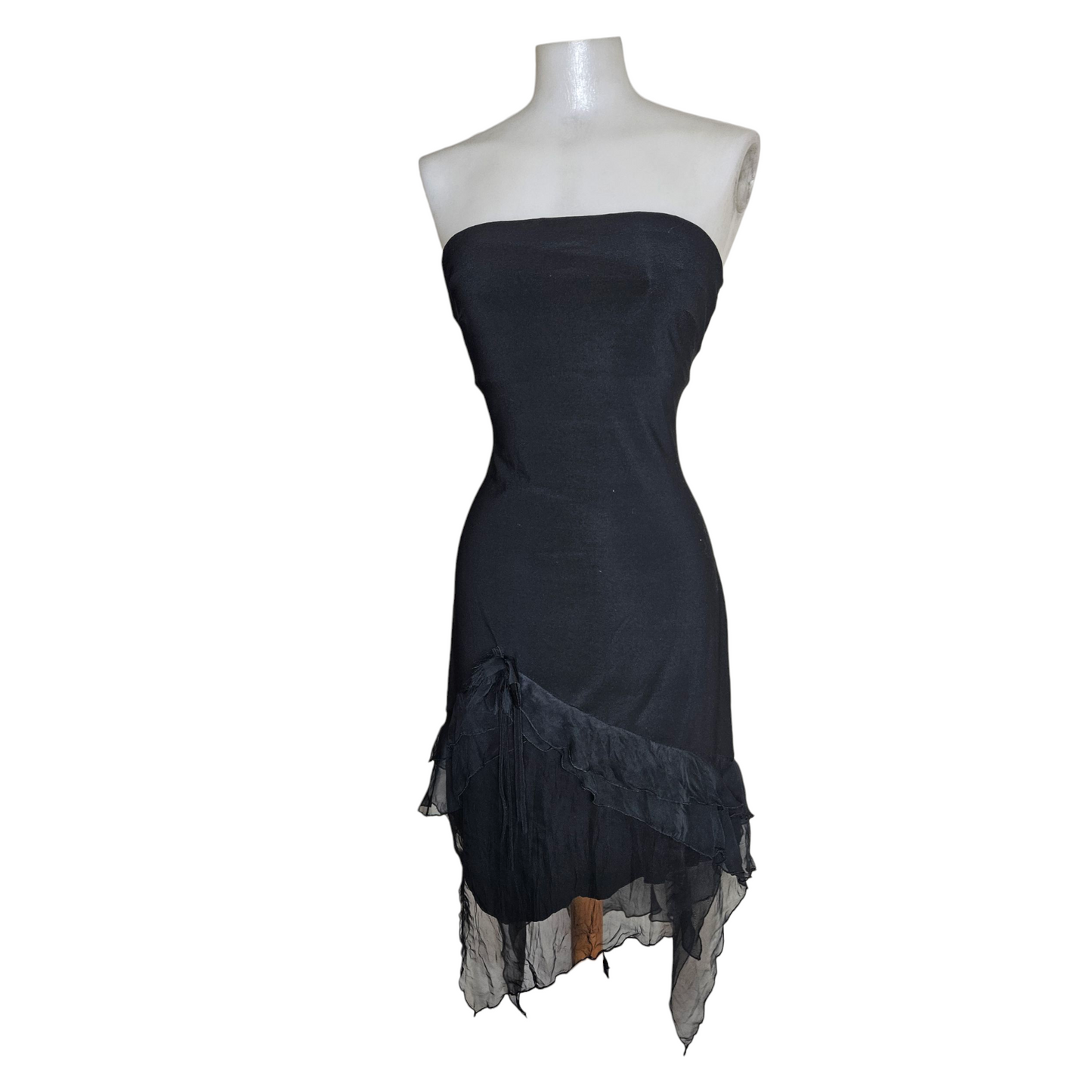 Asymmetrical strapless dress with floral details