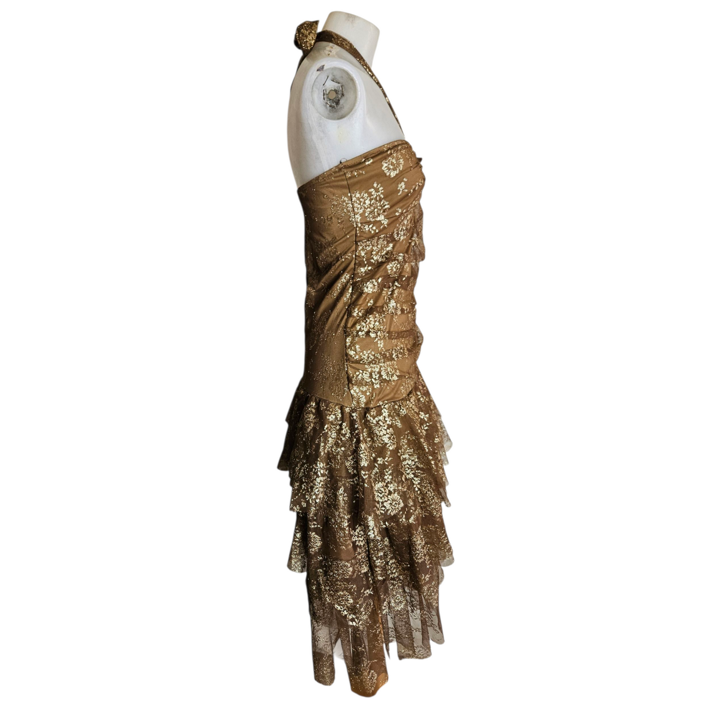 Robe en dentelle marron et dorée