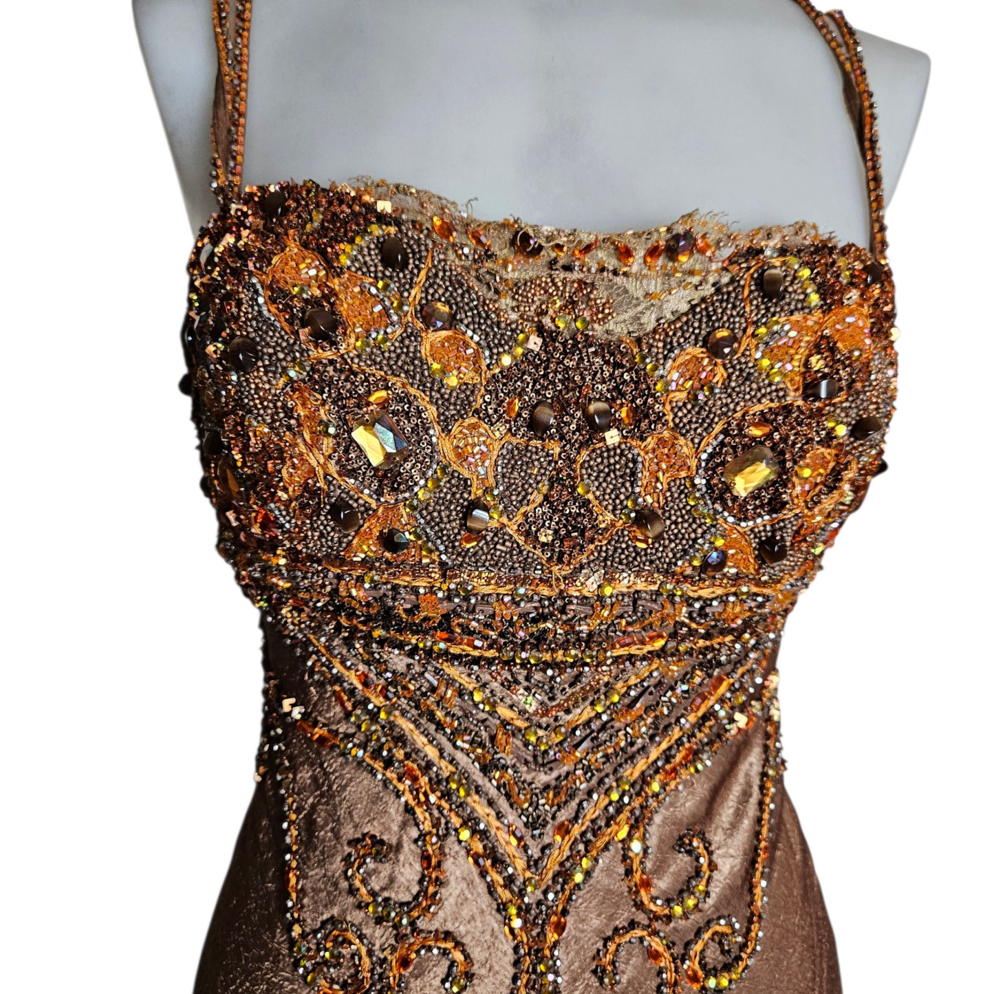 Robe de soirée brodée de perles