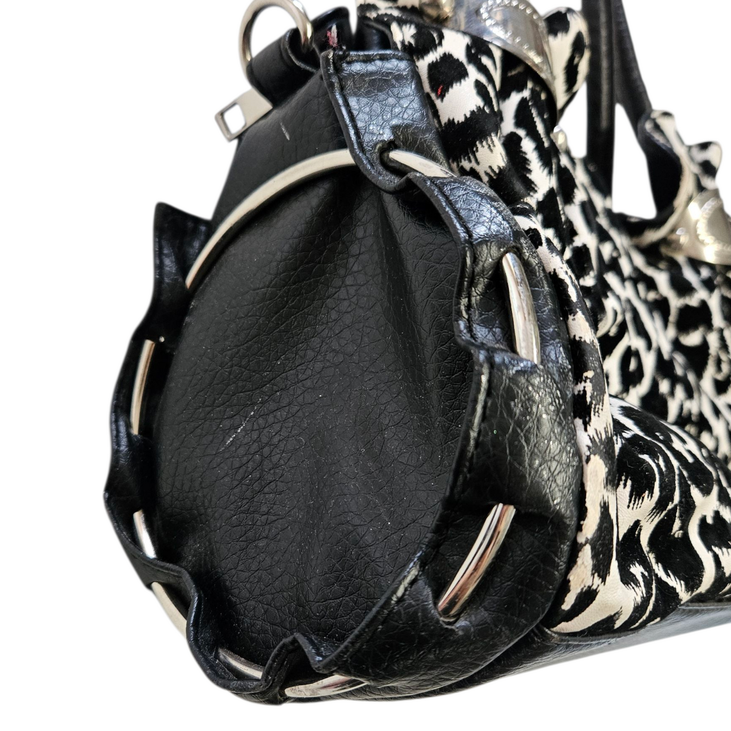 Sac à main motif léopard