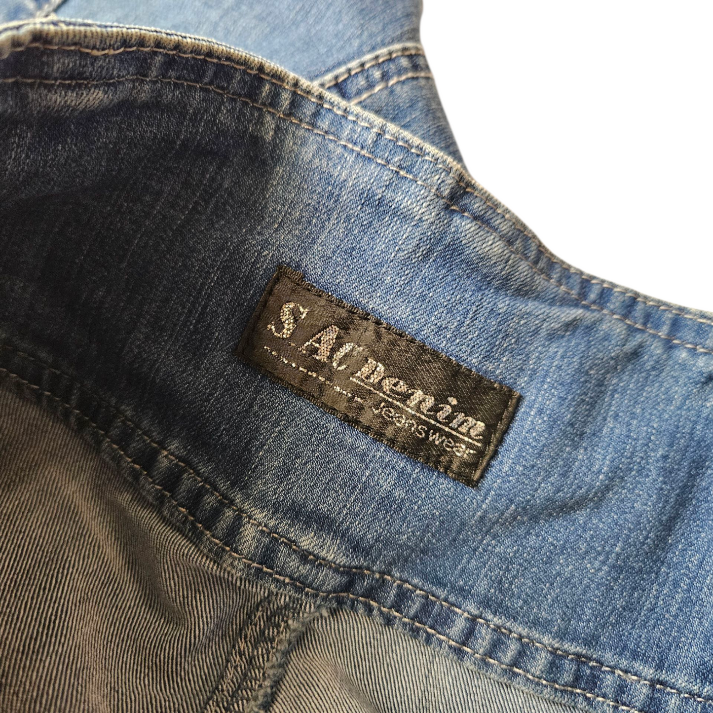 Denim skirt with buckle