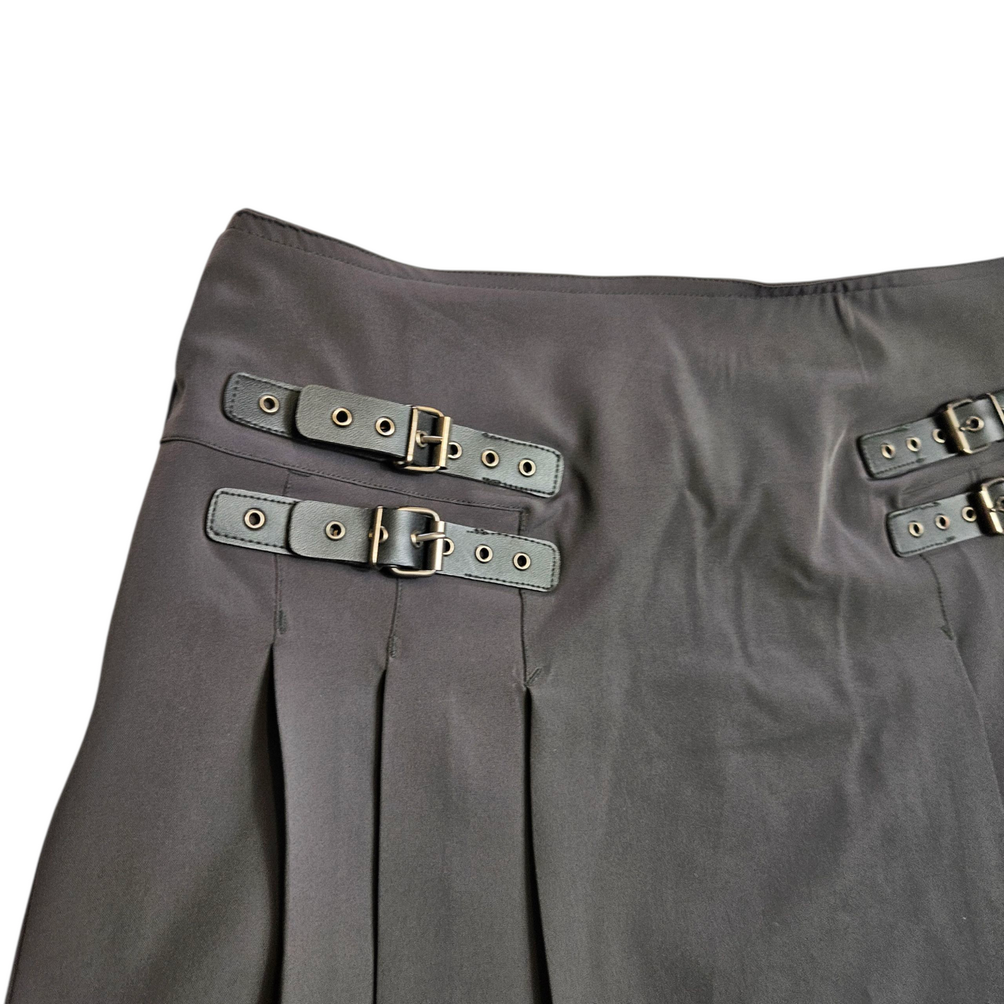 Pleated mini skirt with straps