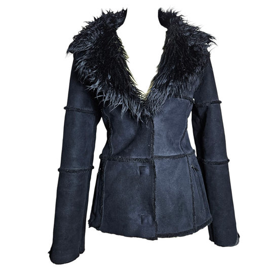 Short coat with faux fur