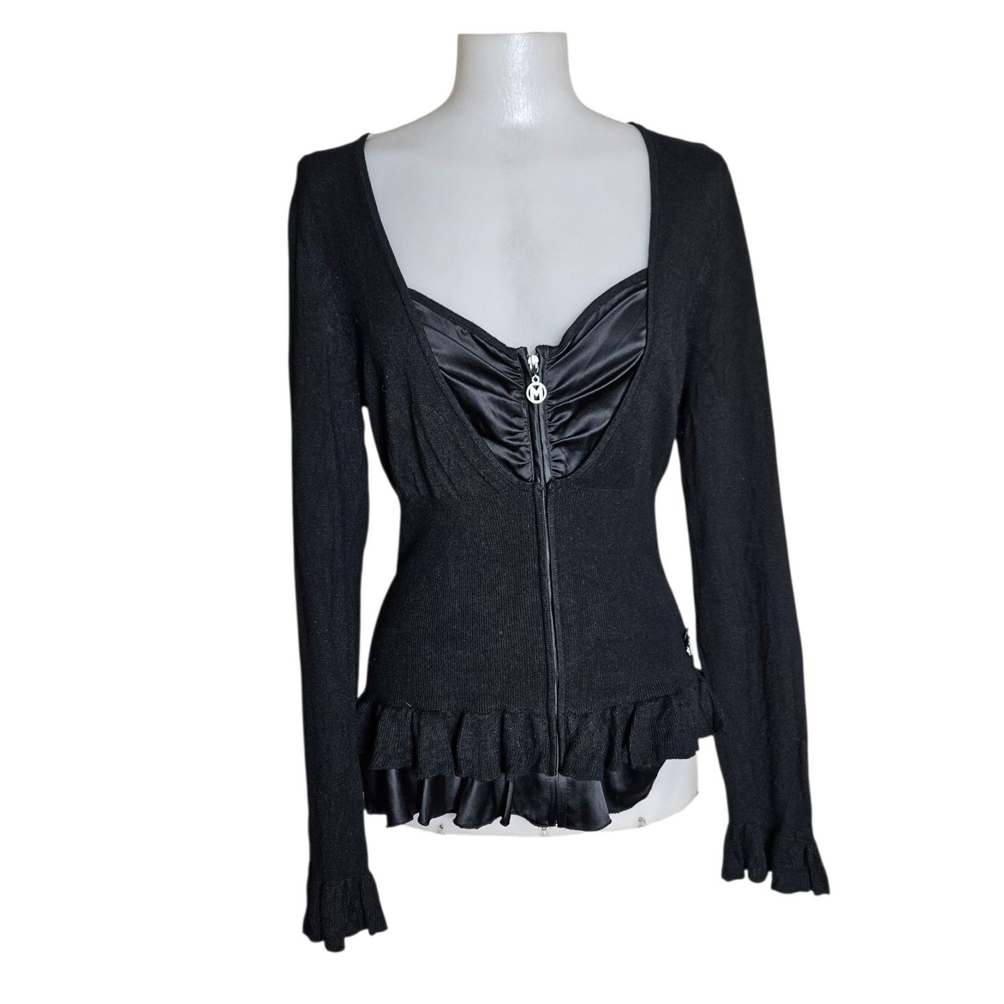 Two-material top with ruffled details