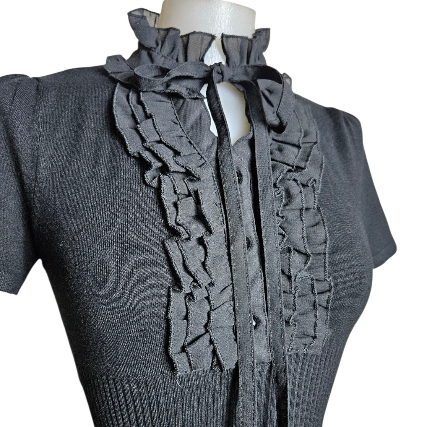 Short-sleeved lace high neck top