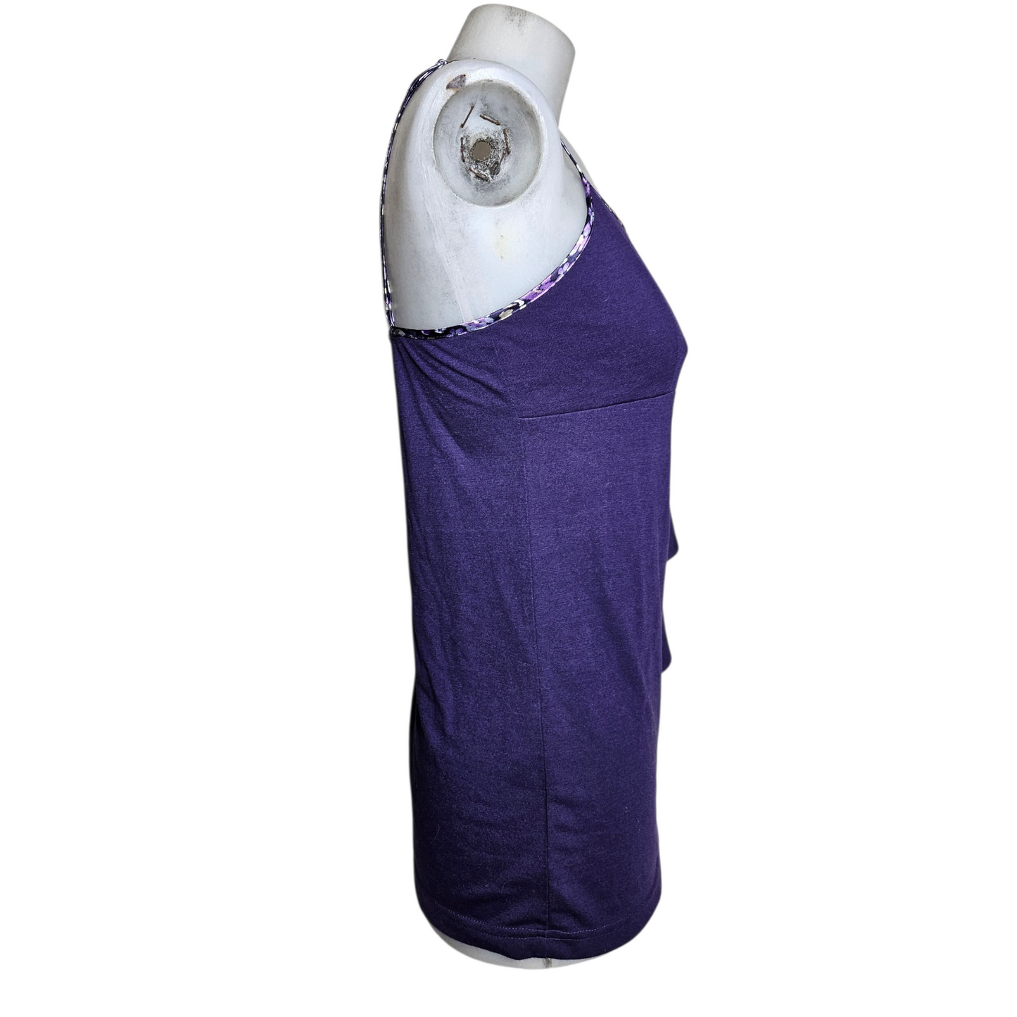 Haut violet detail fleurs
