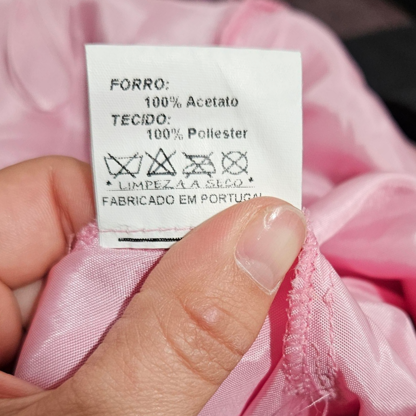 Maxi robe dos nu rose détails dentelle noire