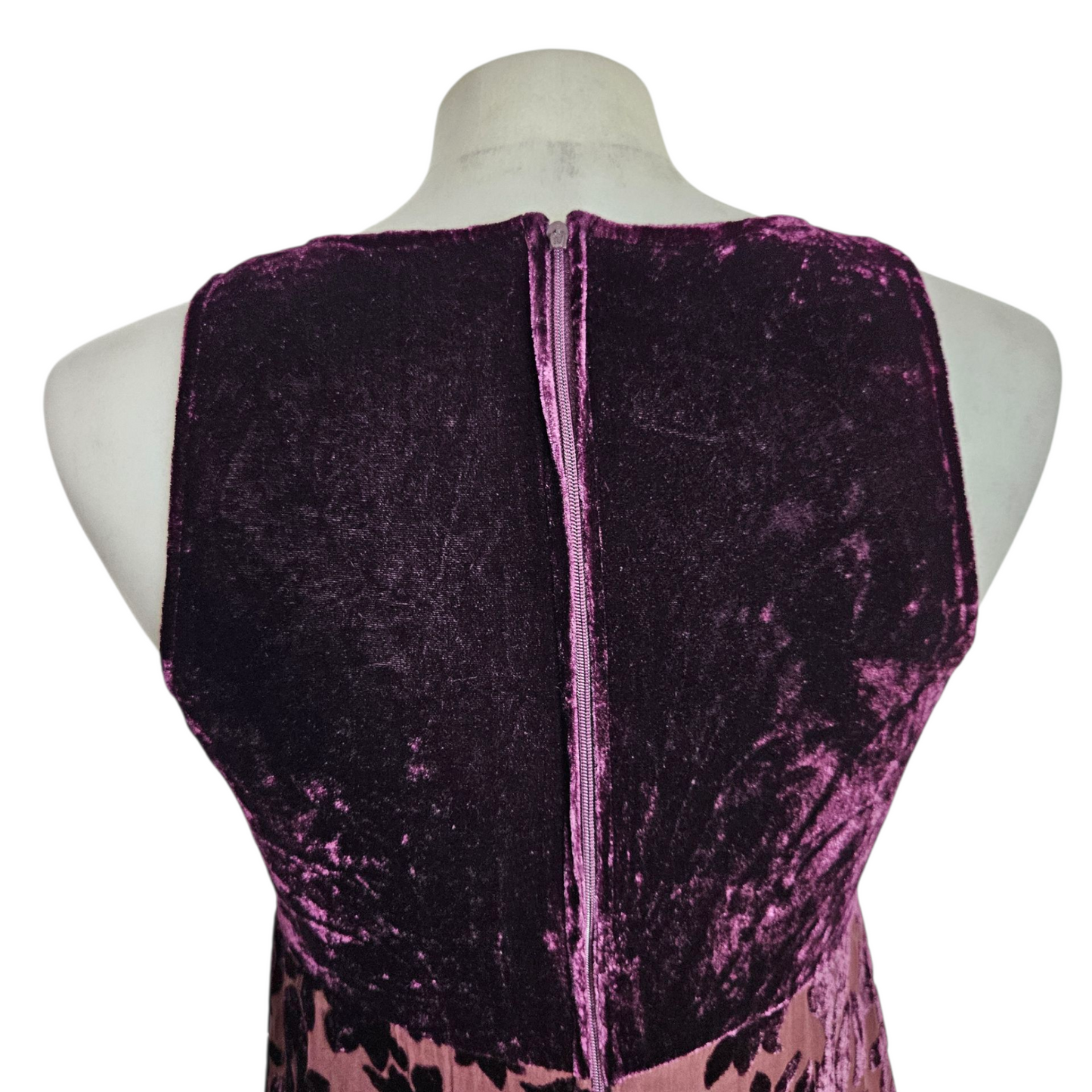 Robe en soie motif en velours ras