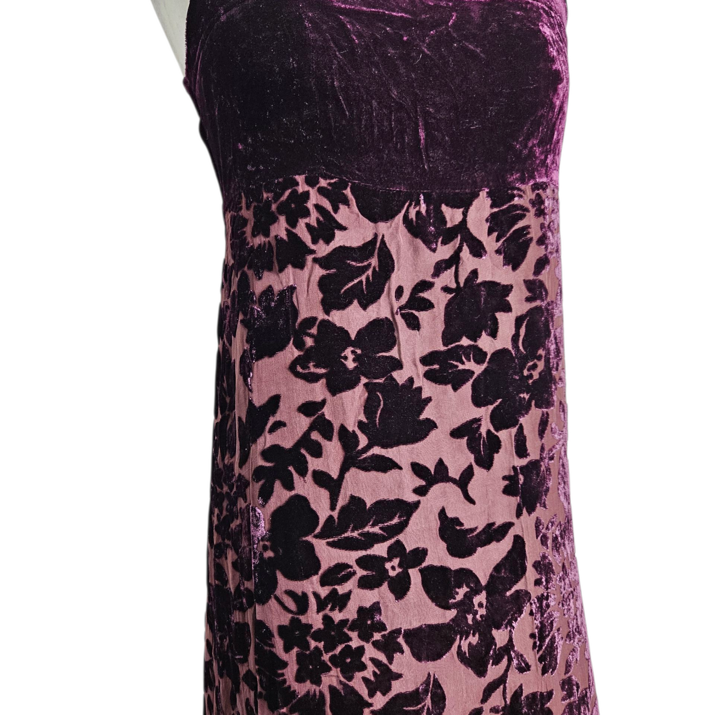Robe en soie motif en velours ras