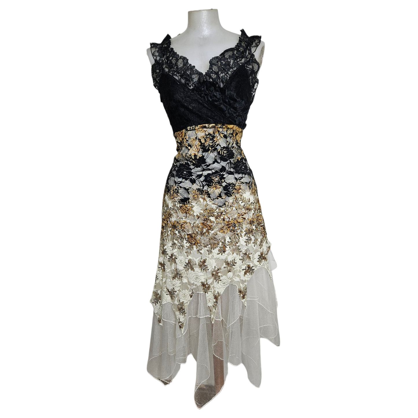 Robe asymétrique en dentelle