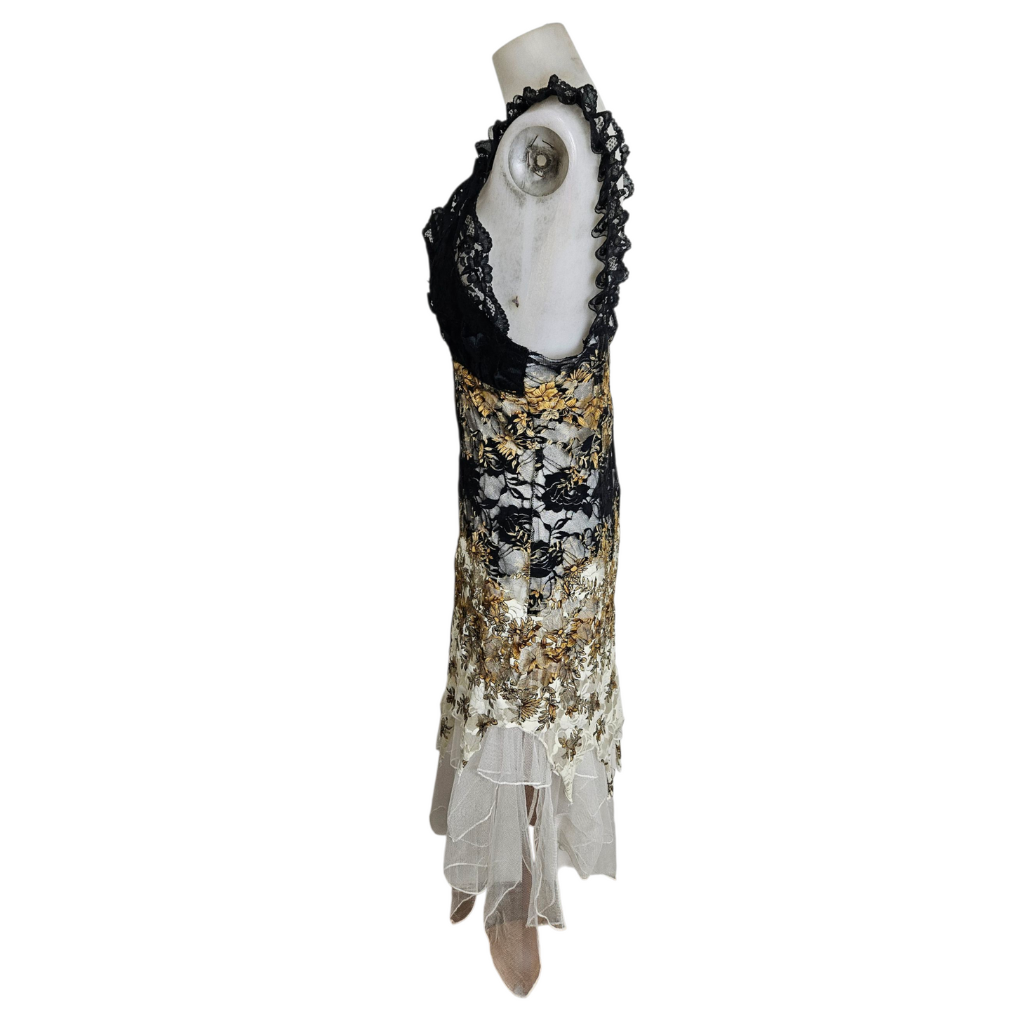 Robe asymétrique en dentelle