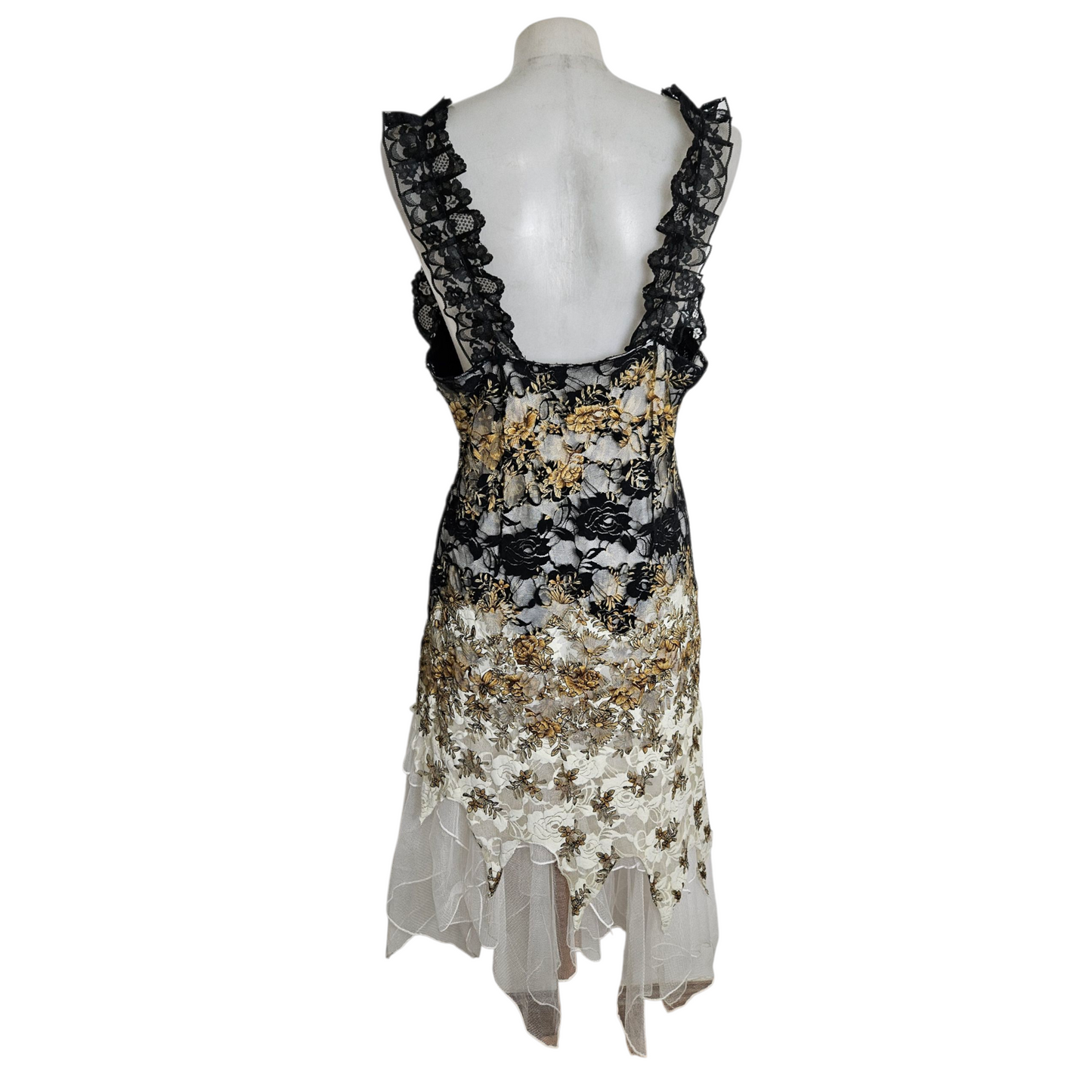 Robe asymétrique en dentelle