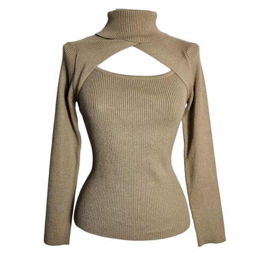 Pull côtelé avec découpe
