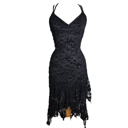 Robe asymétrique en dentelle noire