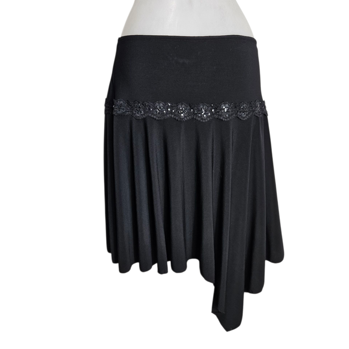 Jupe asymétrique détails fleurs