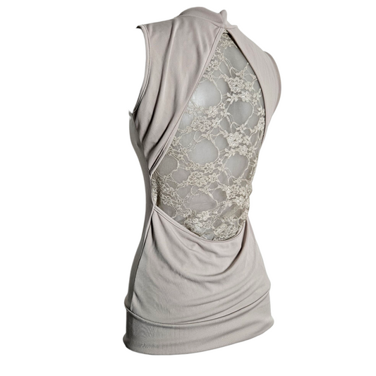 Haut moulant dos dentelle