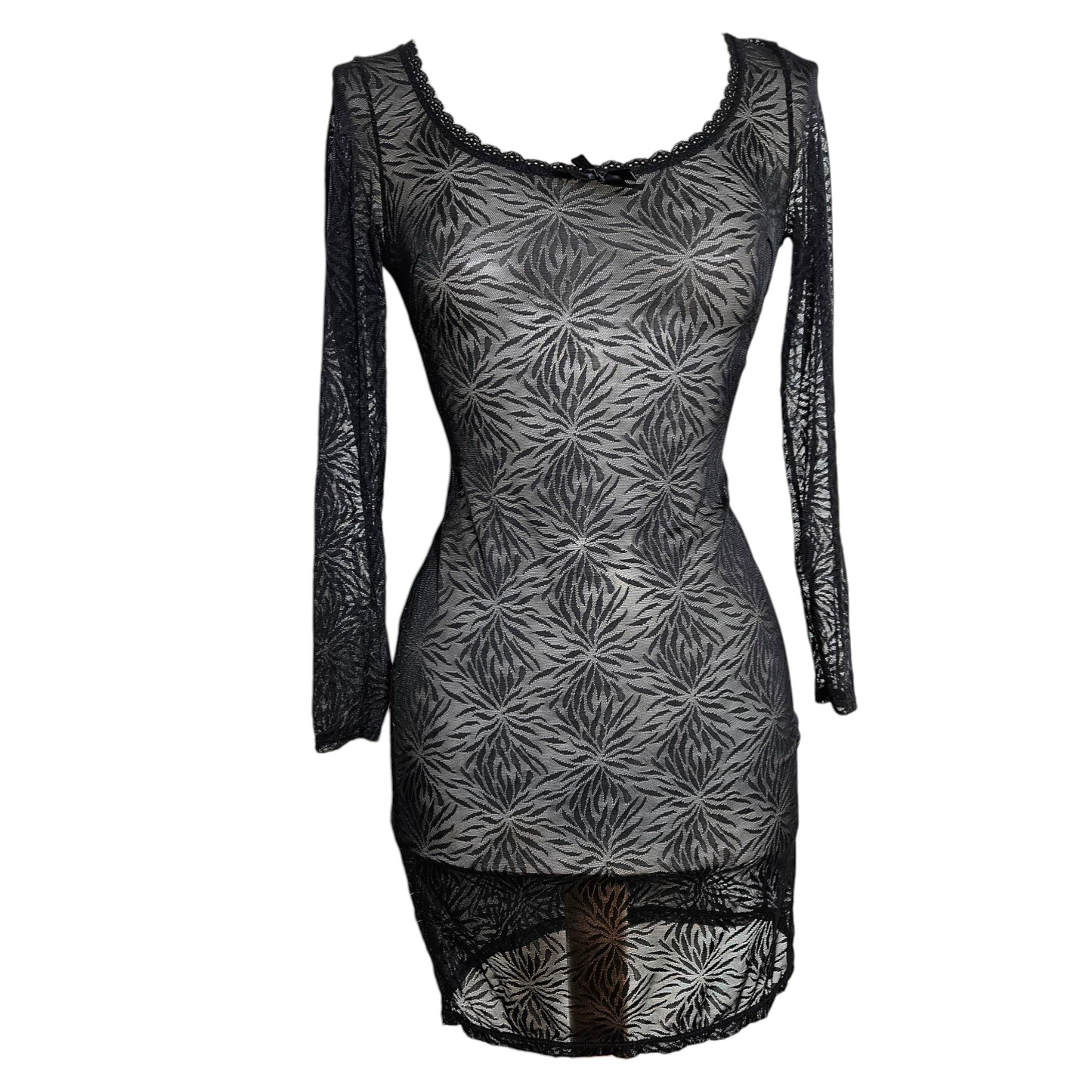 Mini robe en dentelle noire