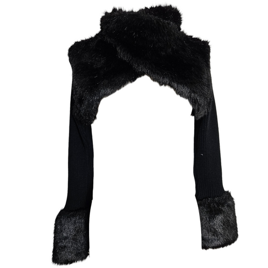 Shrug top en fausse fourrure