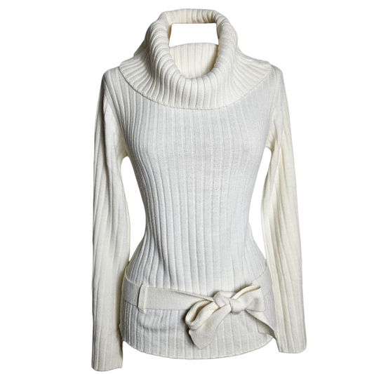 Pull côtelé blanc avec ceinture