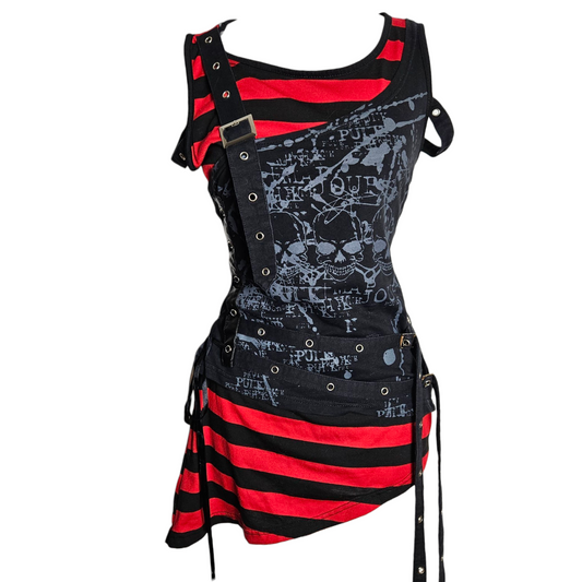 Haut déstructuré rouge et noir