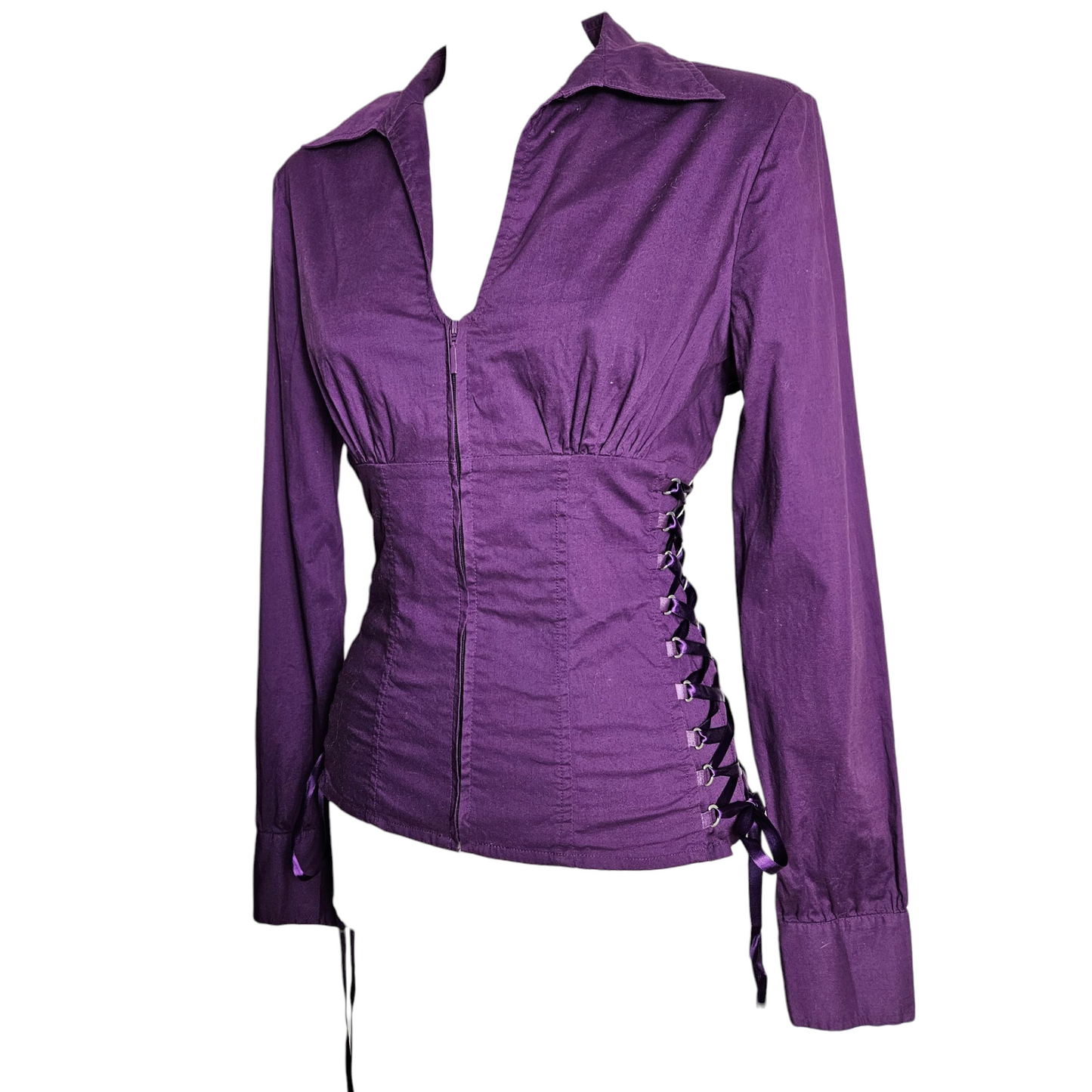 Chemise violette à laçage