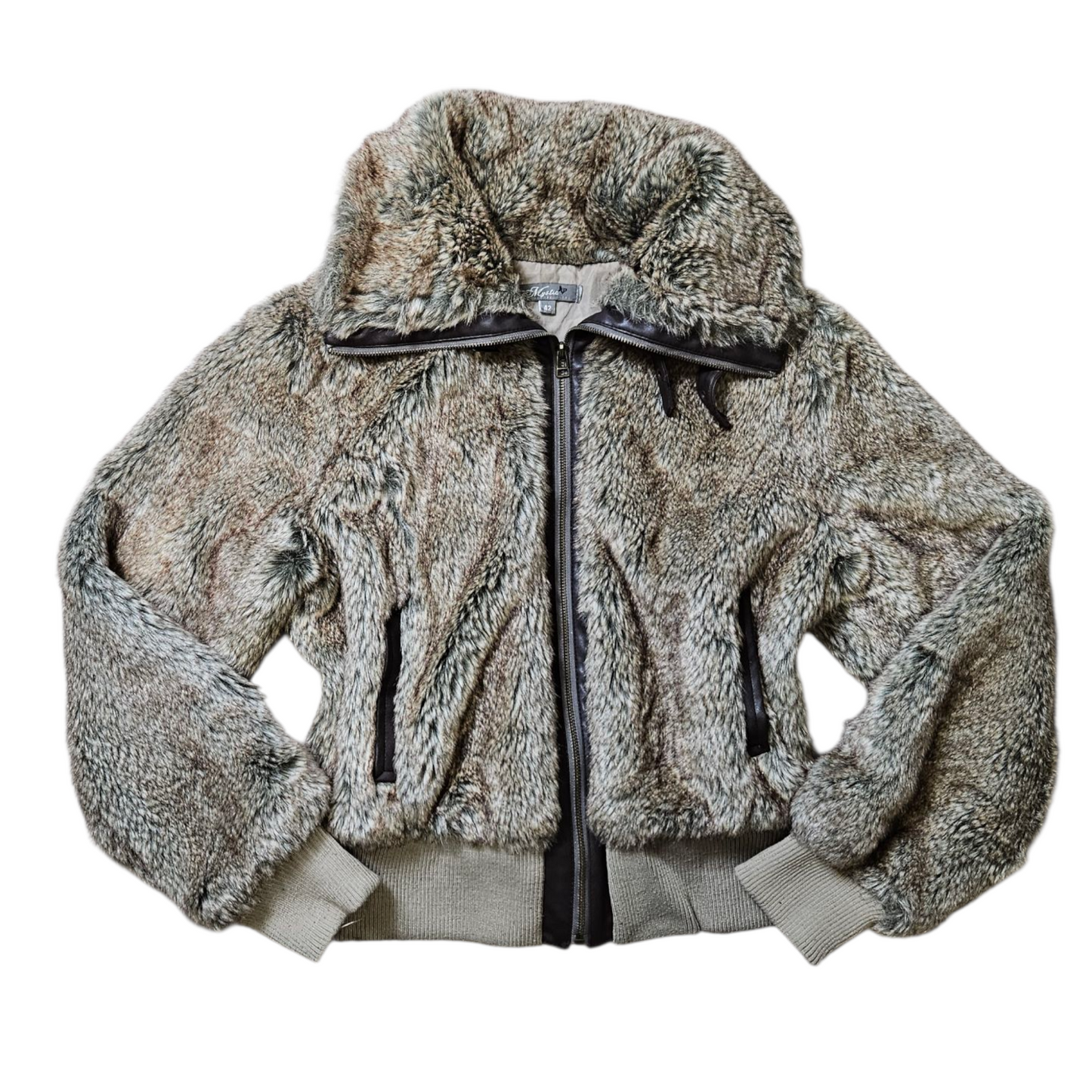 Manteau court fausse fourrure