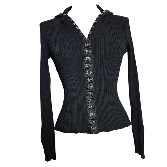 Haut noir fermeture crochets