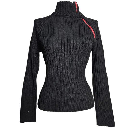 Pull noir à zip rouge