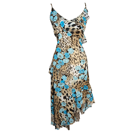 Vestido con estampado de leopardo y volantes