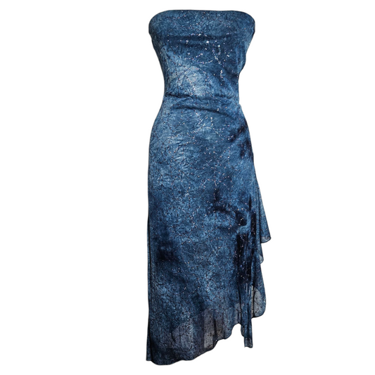 Robe strapless bleue à strass